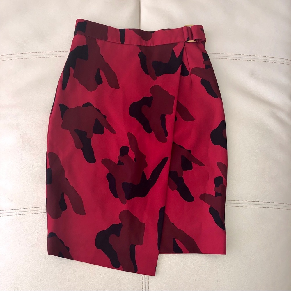 Red abstract midi skirt